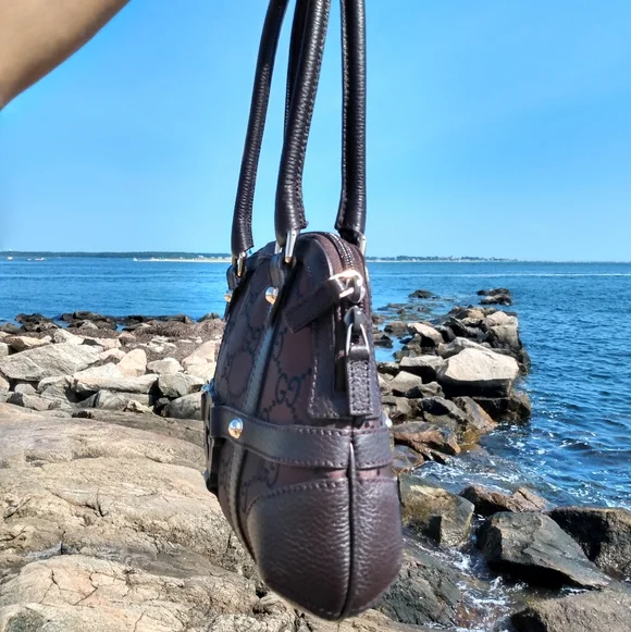 Gucci Interlocking GG Monogram Royal Reins Bag - Picture 8 of 16